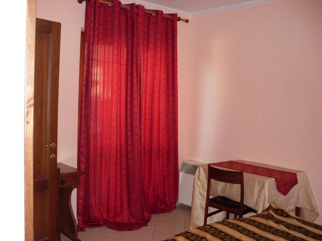 Hotel Il Rifugio à Celano Chambre photo